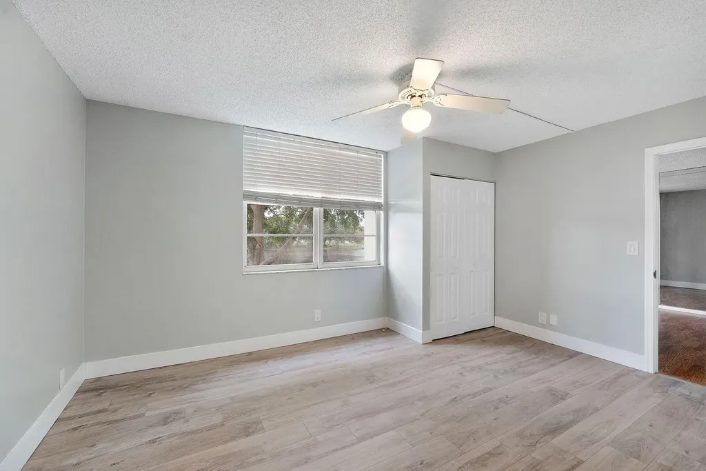 9450 Poinciana Place Davie FL 33324