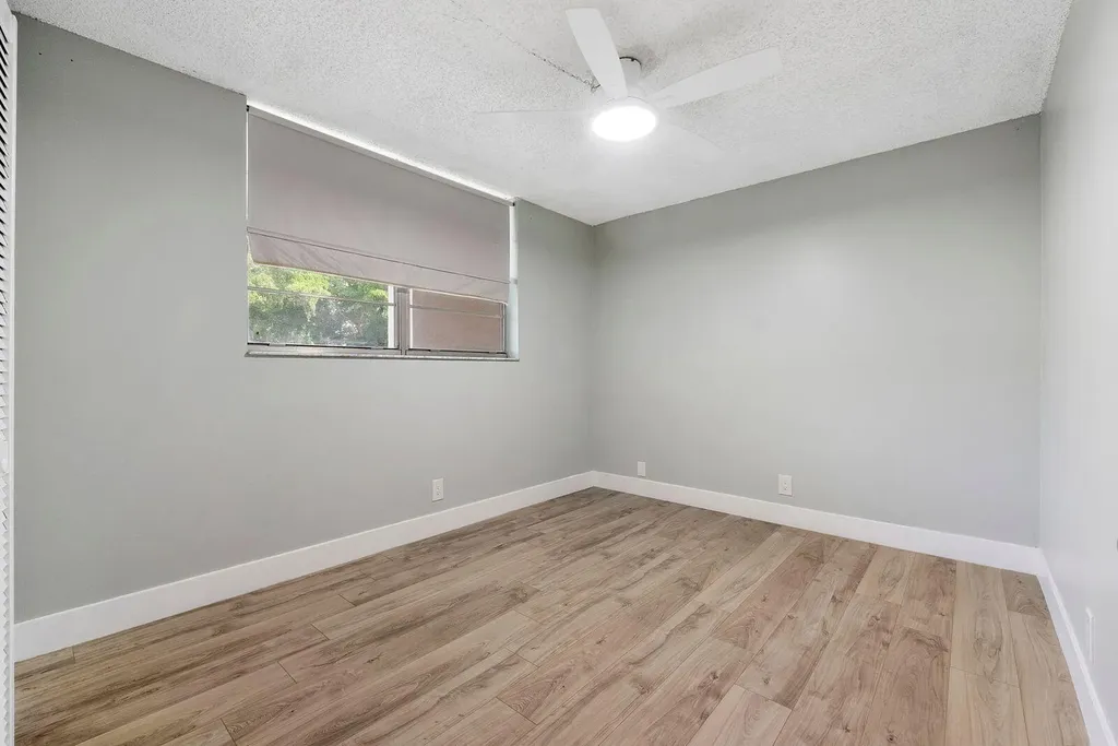 9450 Poinciana Place Davie FL 33324