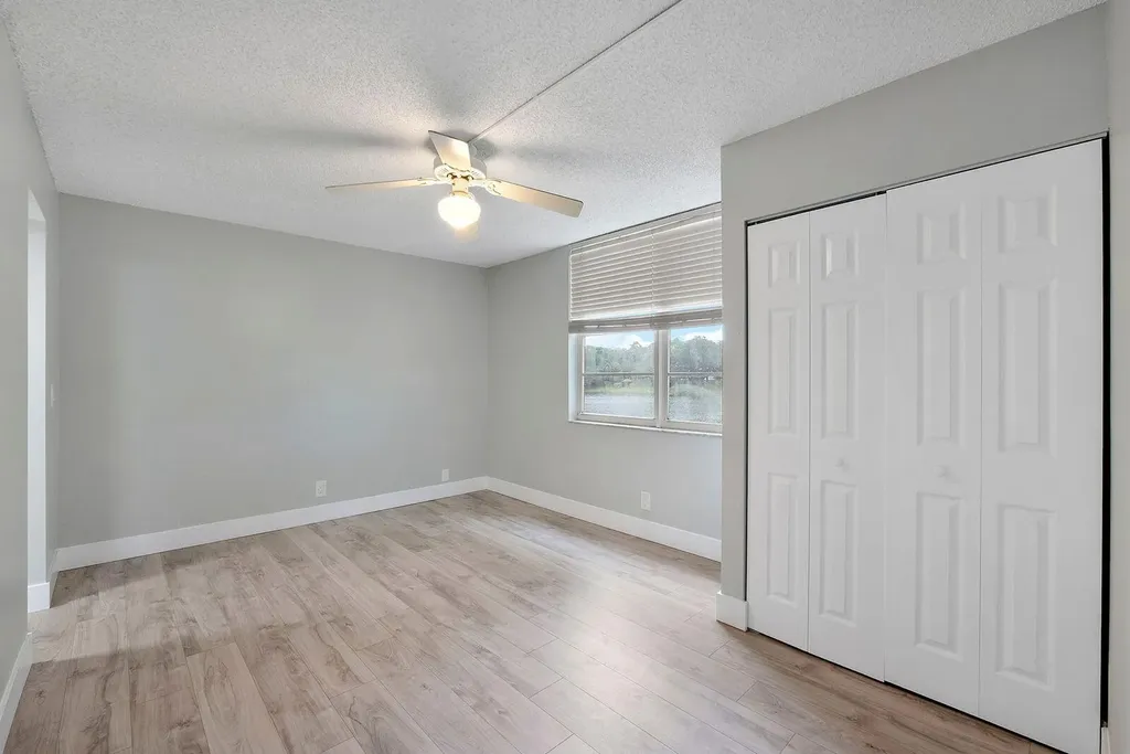 9450 Poinciana Place Davie FL 33324