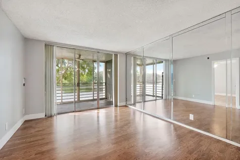 9450 Poinciana Place Davie FL 33324
