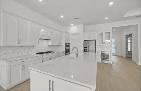 1992 Don Benito Way Naples FL 34120