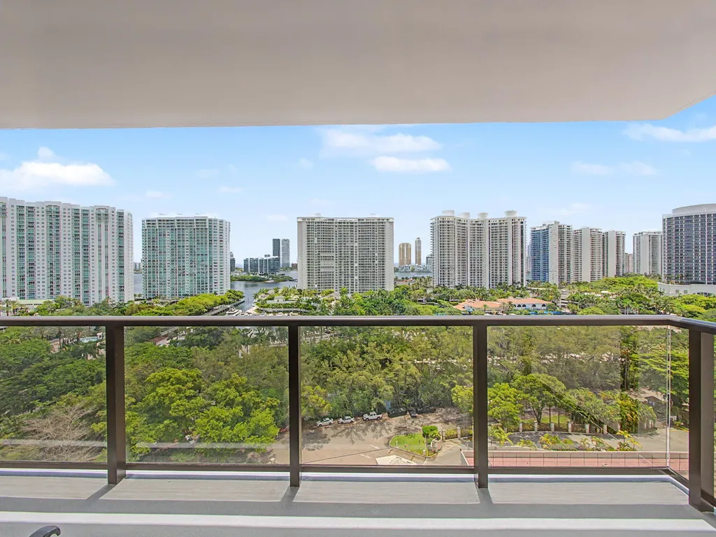 18181 NE 31st Court Aventura FL 33160