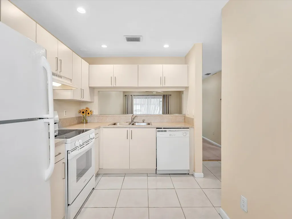 299 NW 36th Avenue Deerfield Beach FL 33442