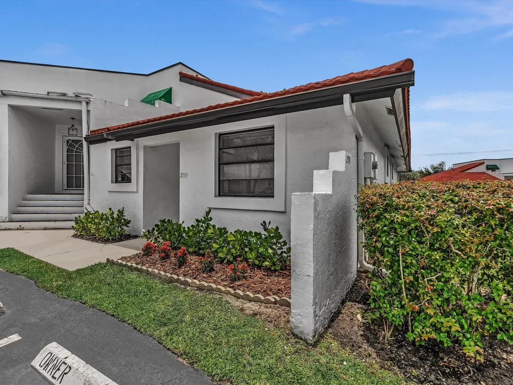 299 NW 36th Avenue Deerfield Beach FL 33442