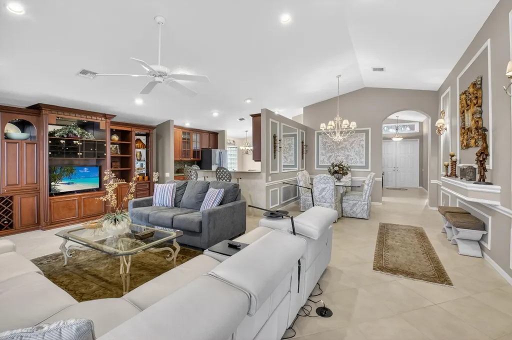 5256 Glenville Drive Boynton Beach FL 33437
