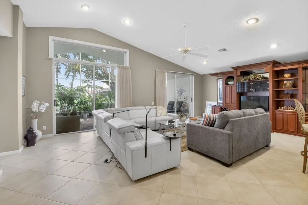 5256 Glenville Drive Boynton Beach FL 33437