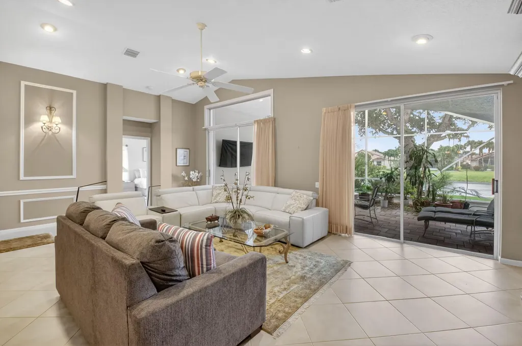5256 Glenville Drive Boynton Beach FL 33437