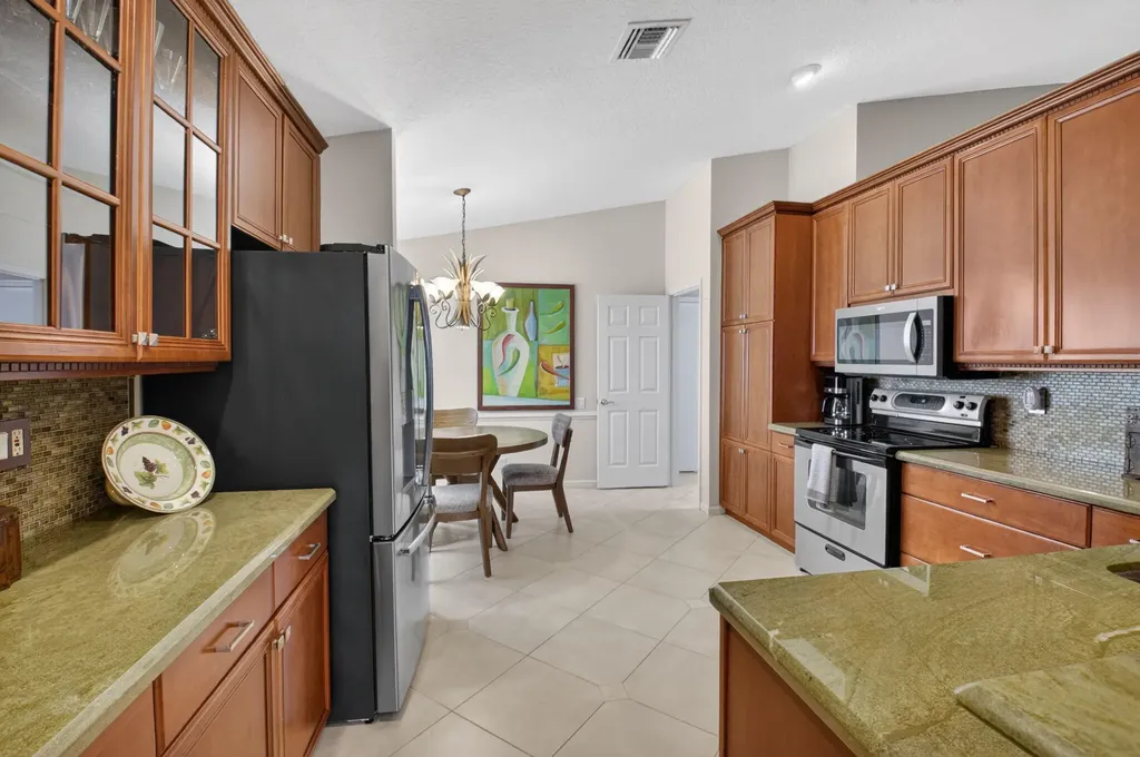 5256 Glenville Drive Boynton Beach FL 33437