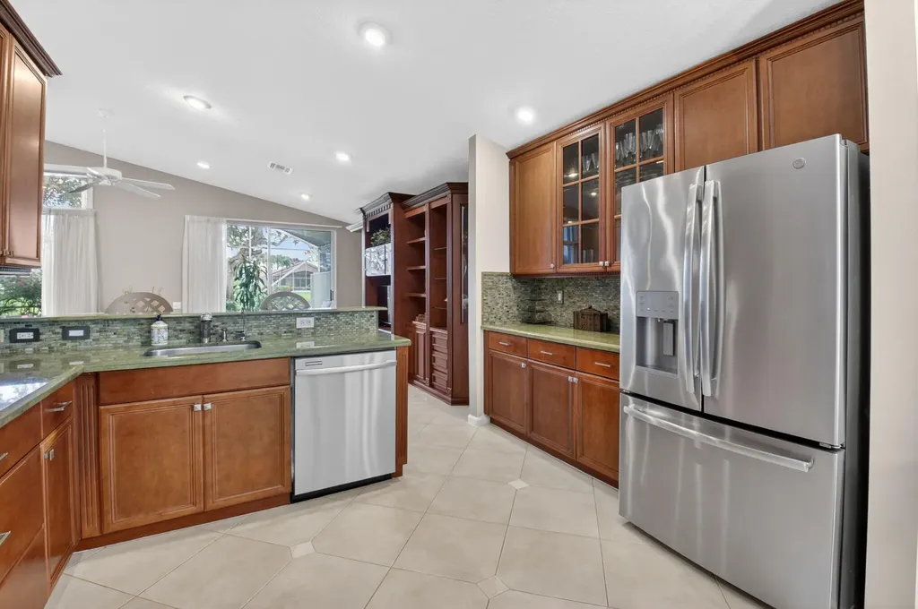 5256 Glenville Drive Boynton Beach FL 33437