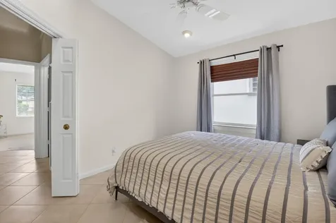 5256 Glenville Drive Boynton Beach FL 33437