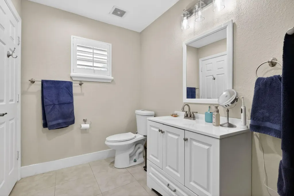 2843 Worcester Road Lake Worth FL 33462