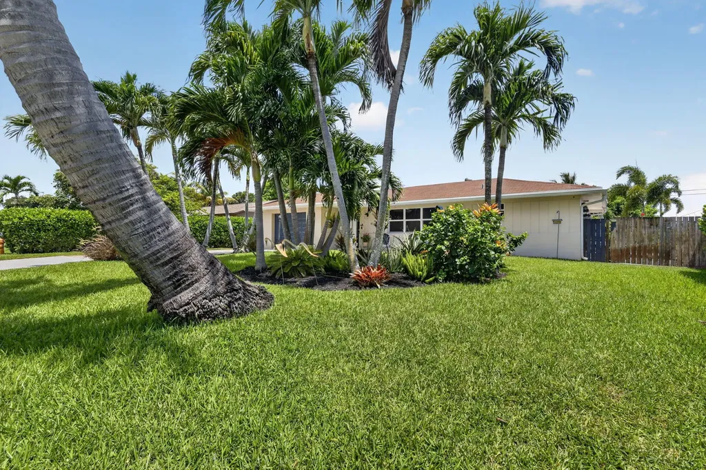2843 Worcester Road Lake Worth FL 33462