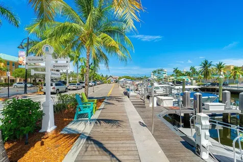 625 Casa Loma Boulevard Boynton Beach FL 33435