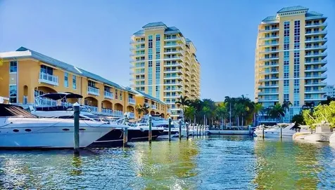 625 Casa Loma Boulevard Boynton Beach FL 33435
