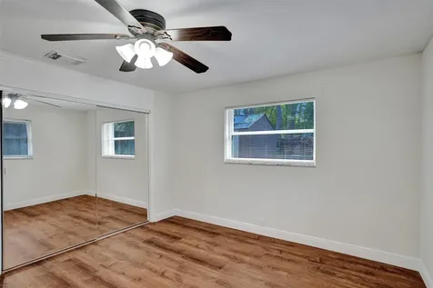 4240 NW 21st Avenue Oakland Park FL 33309