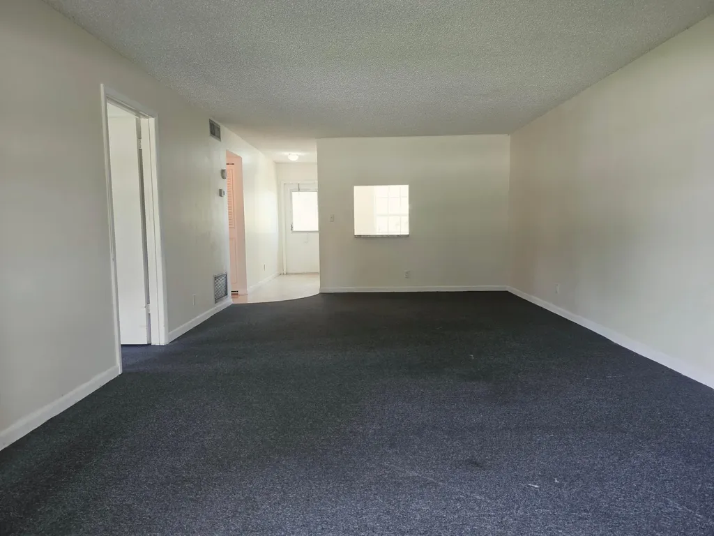 713 Nantucket Circle Lake Worth FL 33467