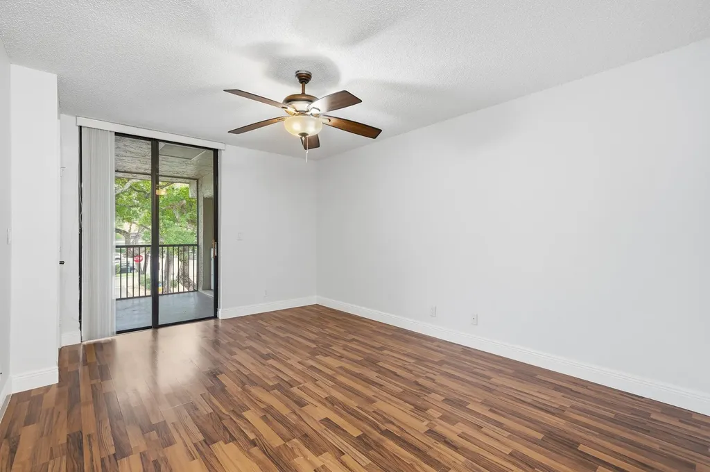 2486 NW 49th Terrace Coconut Creek FL 33063