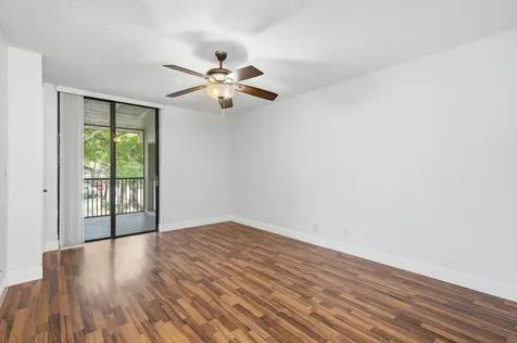 2486 NW 49th Terrace Coconut Creek FL 33063