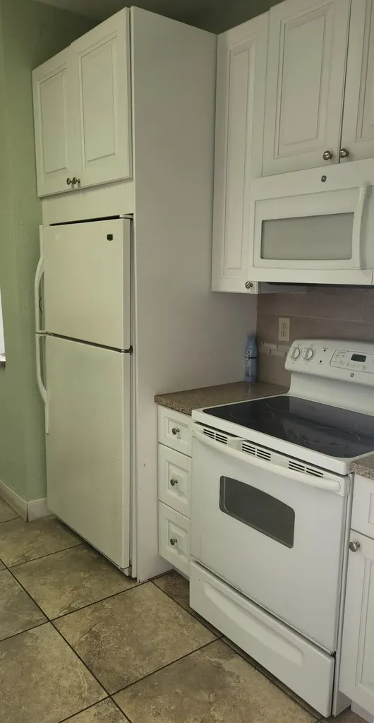 2883 SW 22nd Circle Delray Beach FL 33445