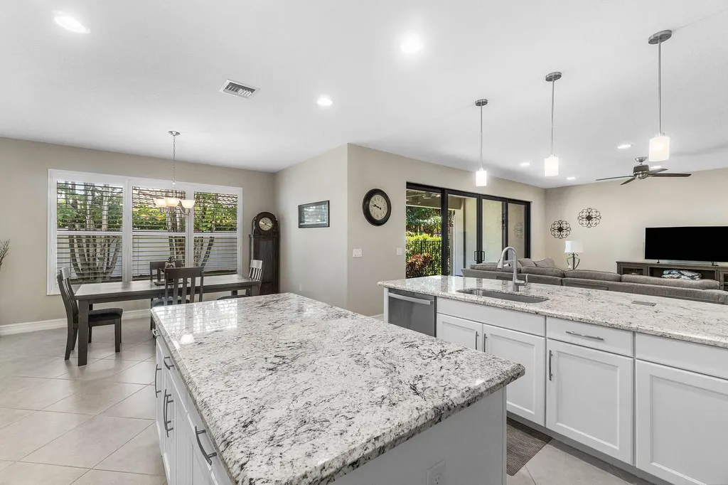 8109 Snowflake Obsidian Trail Delray Beach FL 33446