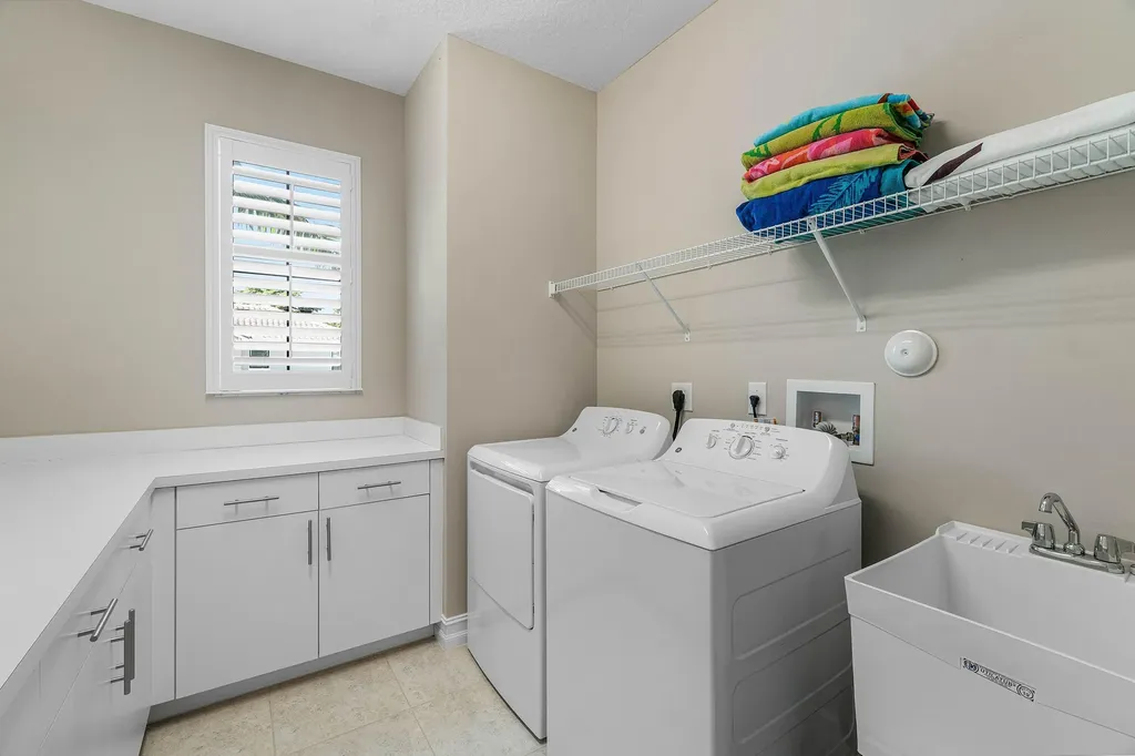 8109 Snowflake Obsidian Trail Delray Beach FL 33446
