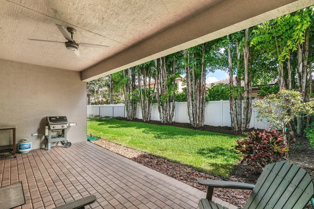 8109 Snowflake Obsidian Trail Delray Beach FL 33446