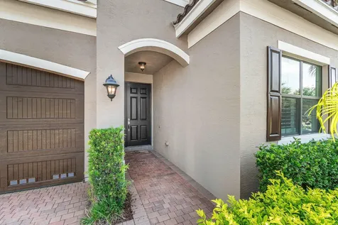 8109 Snowflake Obsidian Trail Delray Beach FL 33446