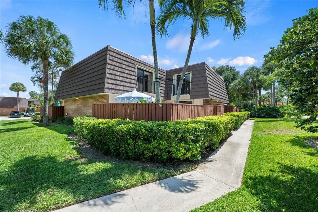 2029 20th Court Jupiter FL 33477