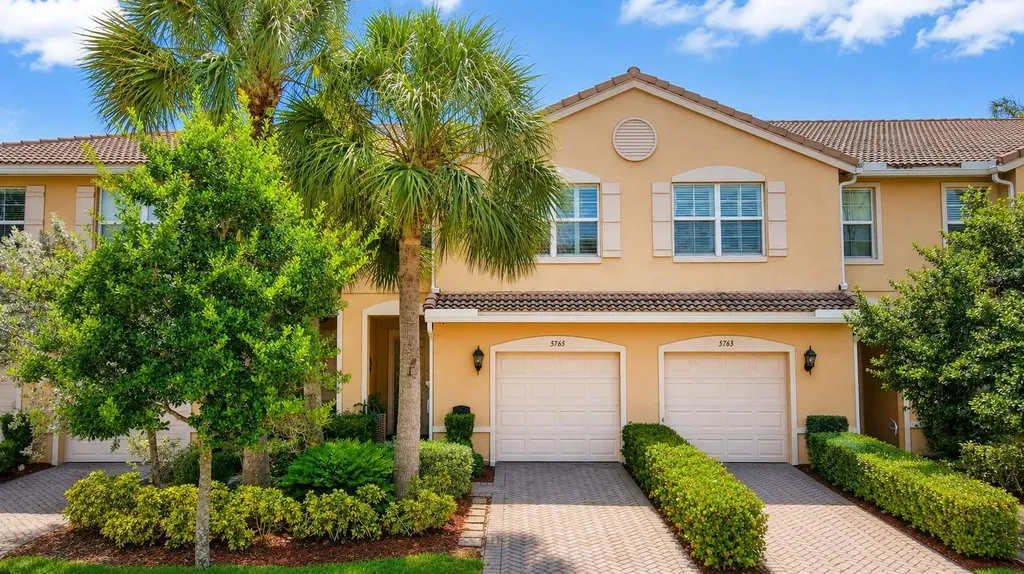 5765 Monterra Club Drive Lake Worth FL 33463