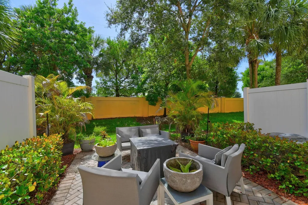 5765 Monterra Club Drive Lake Worth FL 33463