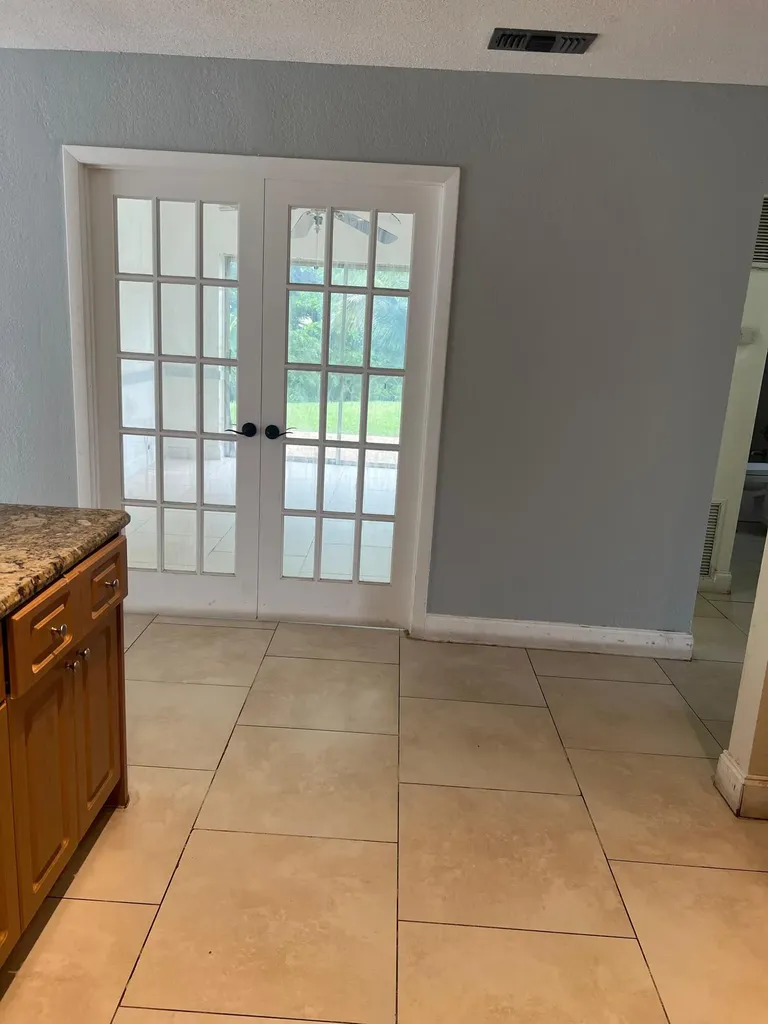 8586 NW 23rd Manor Coral Springs FL 33065