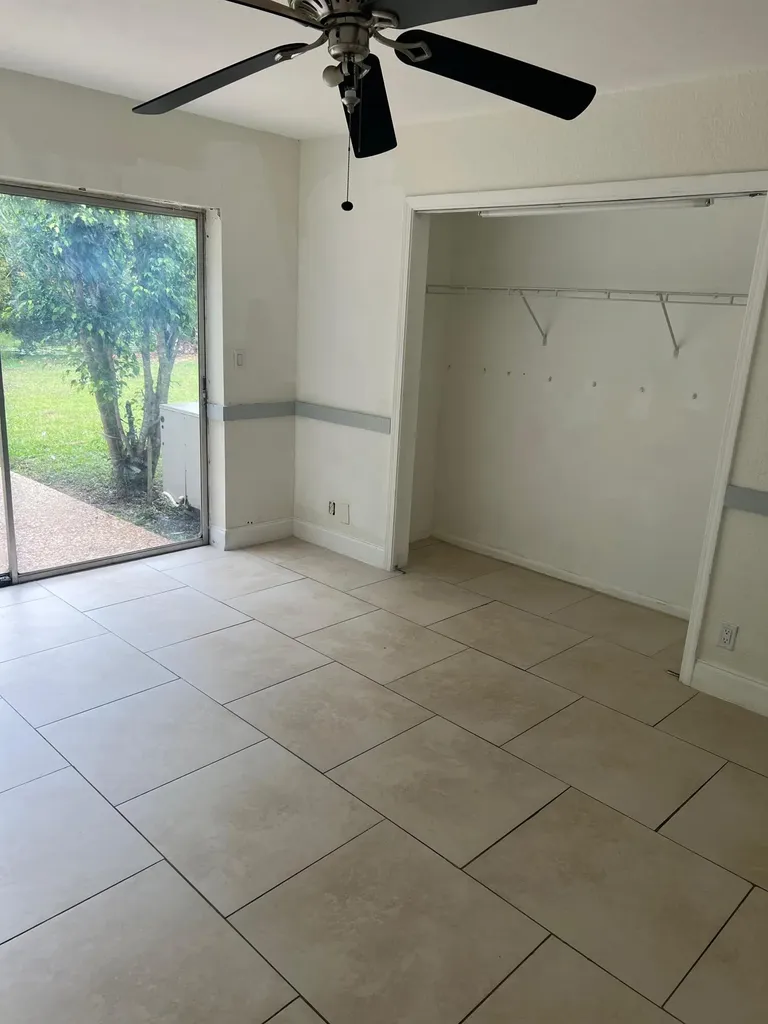 8586 NW 23rd Manor Coral Springs FL 33065