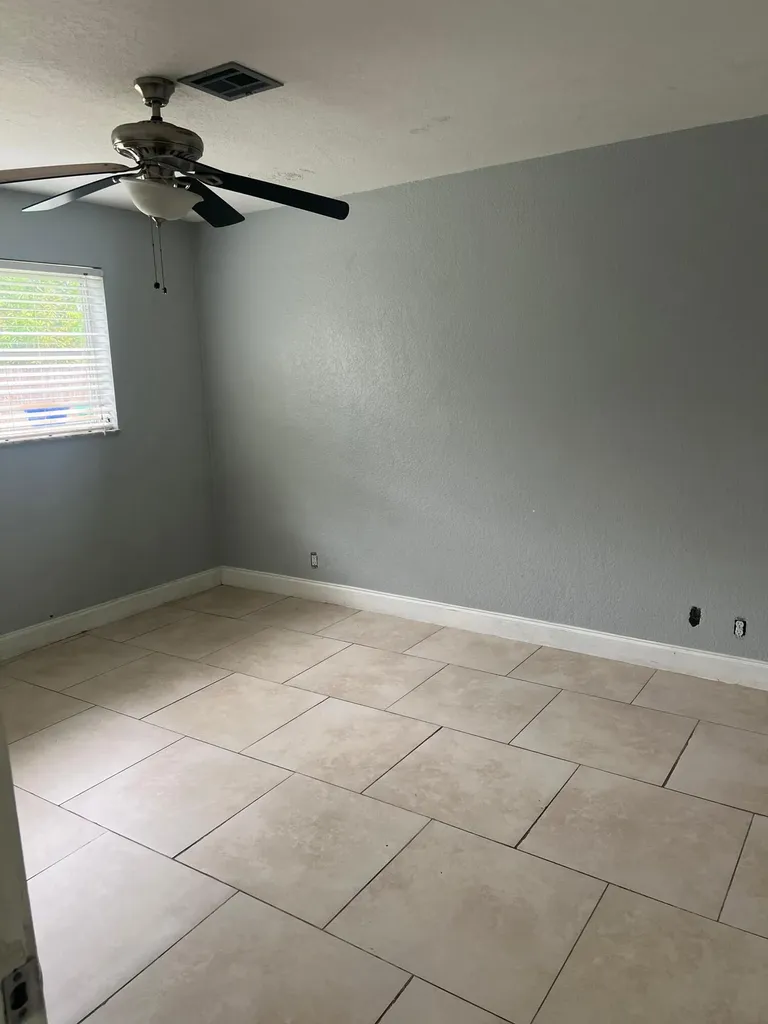 8586 NW 23rd Manor Coral Springs FL 33065