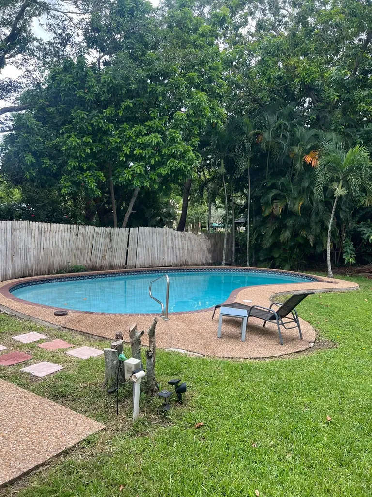 8586 NW 23rd Manor Coral Springs FL 33065