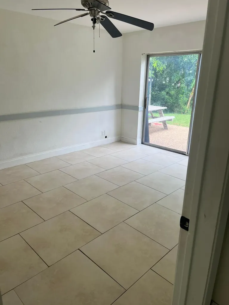 8586 NW 23rd Manor Coral Springs FL 33065