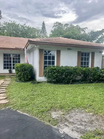 8586 NW 23rd Manor Coral Springs FL 33065