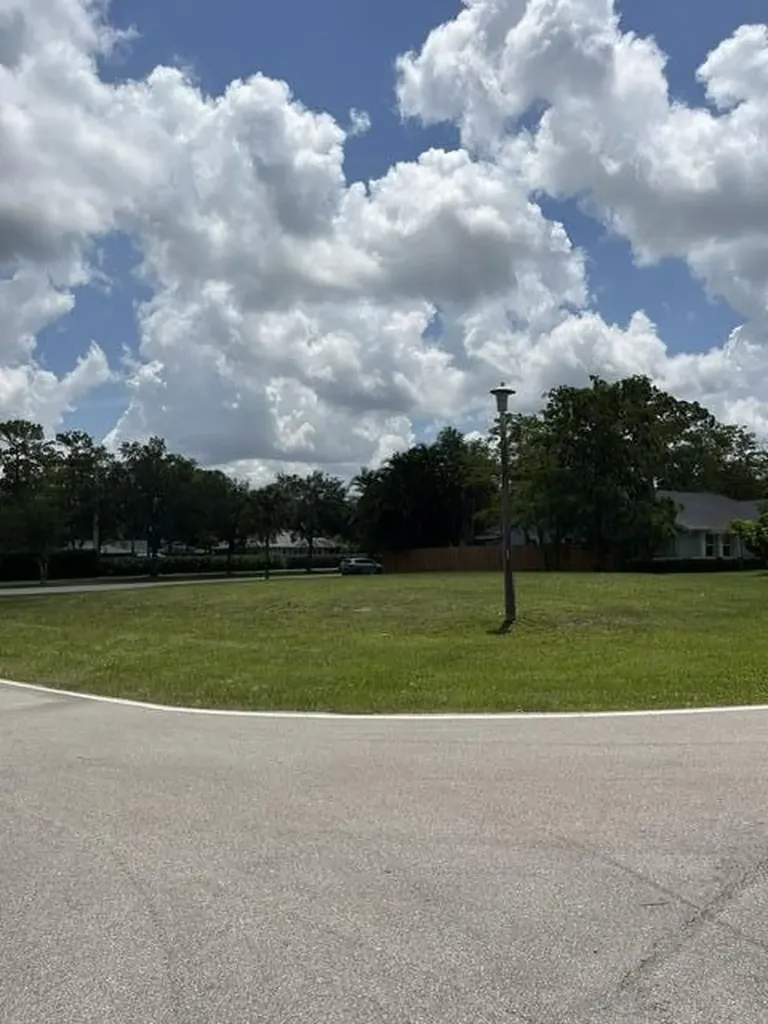 1094 Primrose Lane Wellington FL 33414