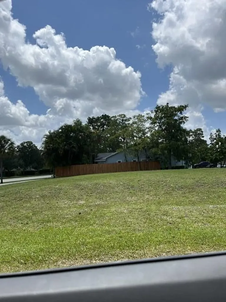 1094 Primrose Lane Wellington FL 33414