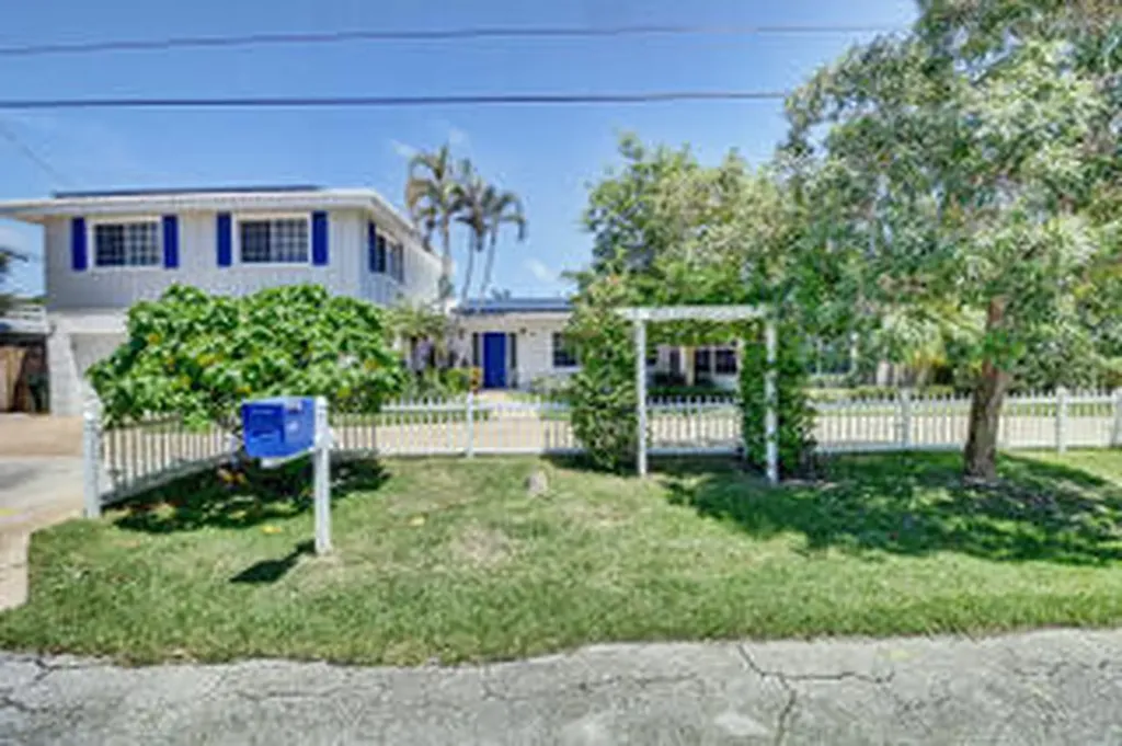 521 NW 14th Street Delray Beach FL 33444