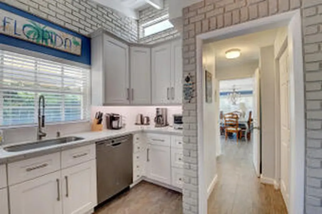 521 NW 14th Street Delray Beach FL 33444