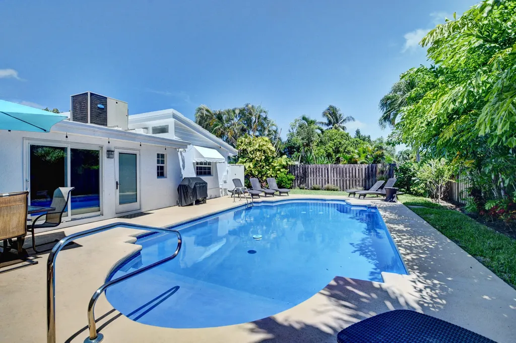 521 NW 14th Street Delray Beach FL 33444