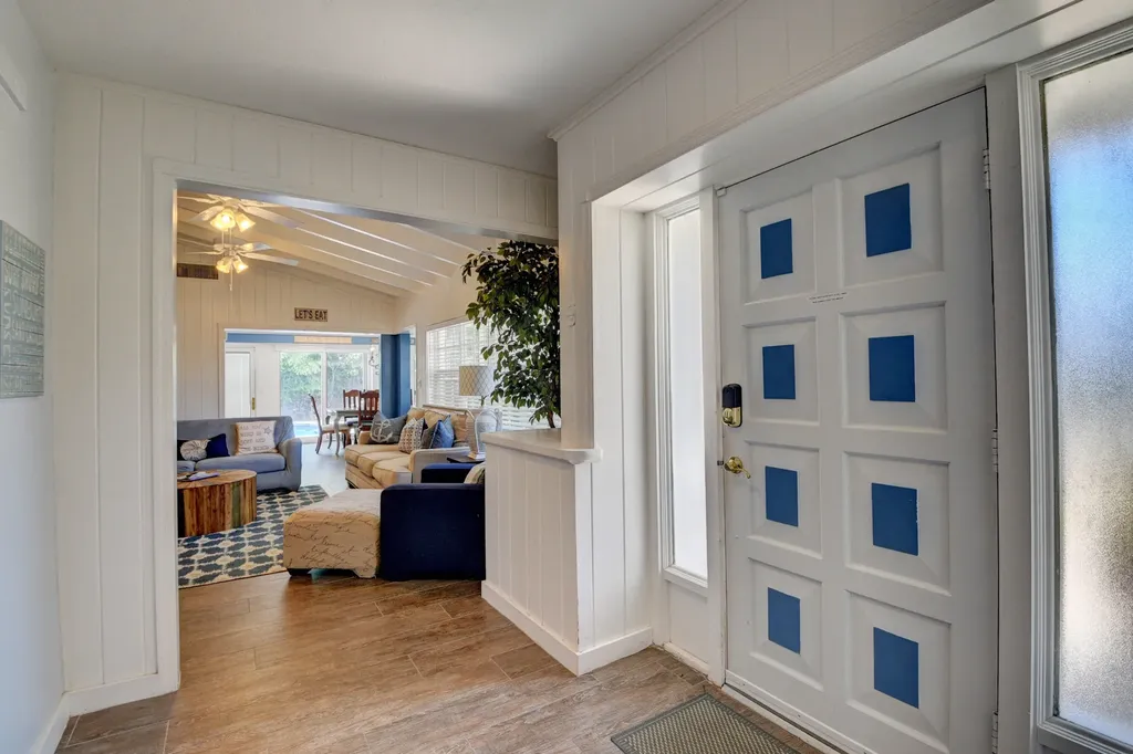 521 NW 14th Street Delray Beach FL 33444