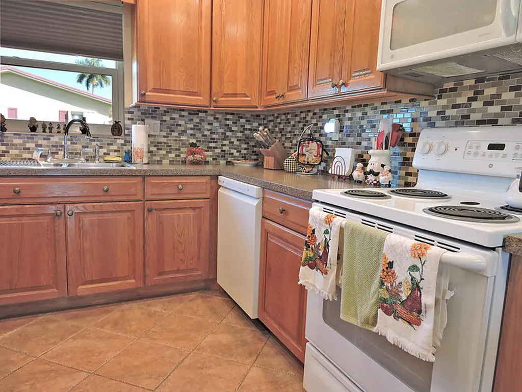 2621 Barkley Drive W West Palm Beach FL 33415