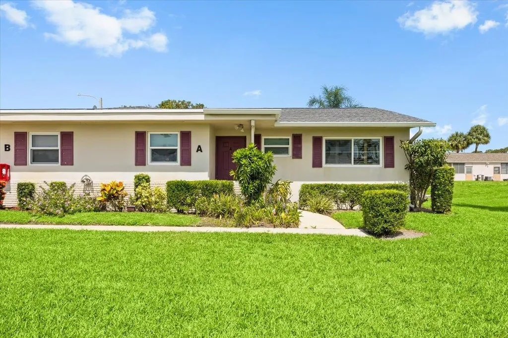 2621 Barkley Drive W West Palm Beach FL 33415