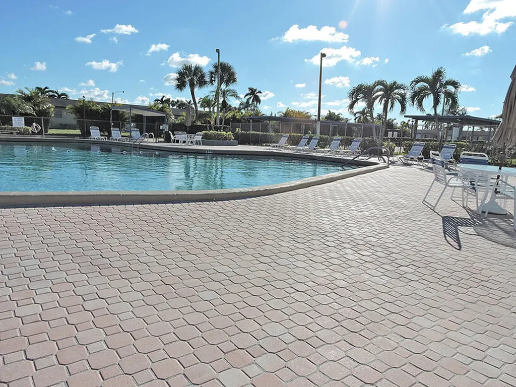 2621 Barkley Drive W West Palm Beach FL 33415