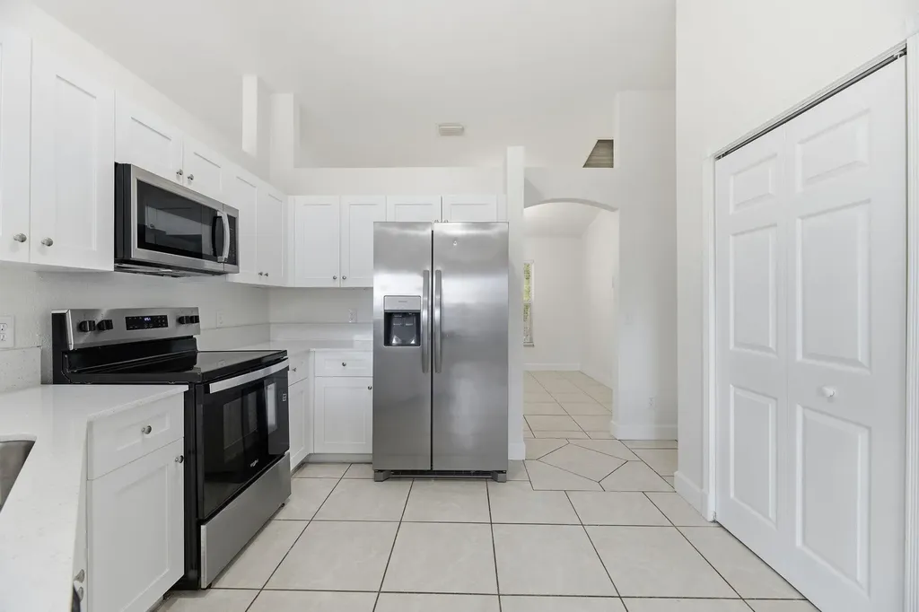 201 SW Amesbury Avenue Port St Lucie FL 34953