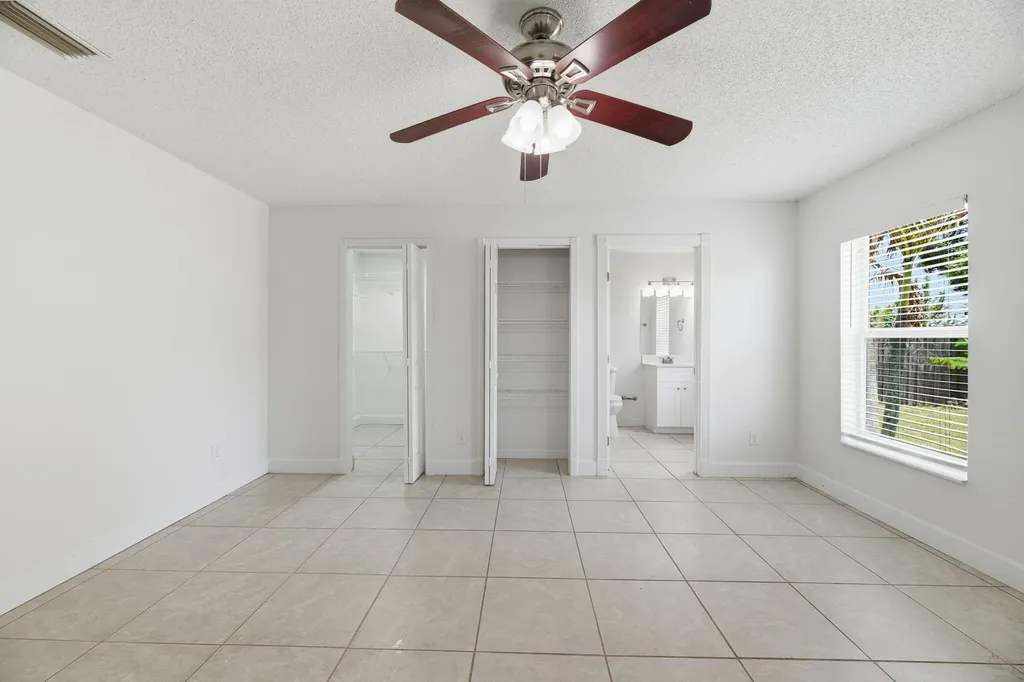 201 SW Amesbury Avenue Port St Lucie FL 34953