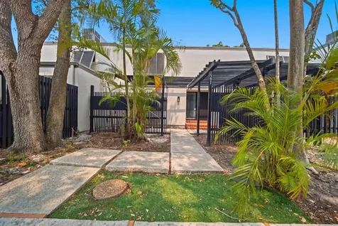 1391 E Golfview Drive Pembroke Pines FL 33026
