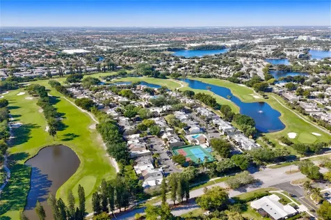 1391 E Golfview Drive Pembroke Pines FL 33026
