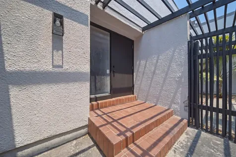 1391 E Golfview Drive Pembroke Pines FL 33026